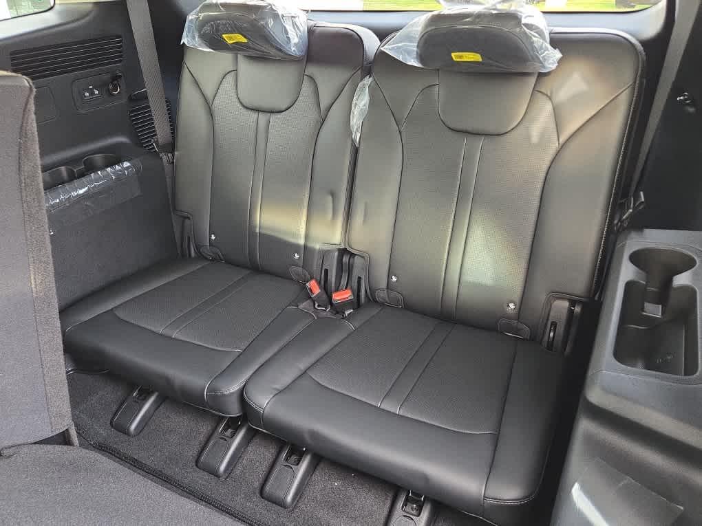 new 2026 Kia Sorento car, priced at $38,770