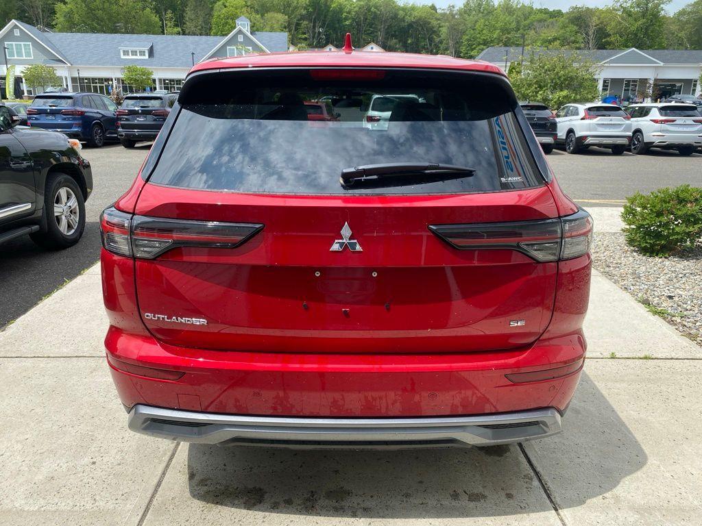 new 2025 Mitsubishi Outlander car, priced at $33,824