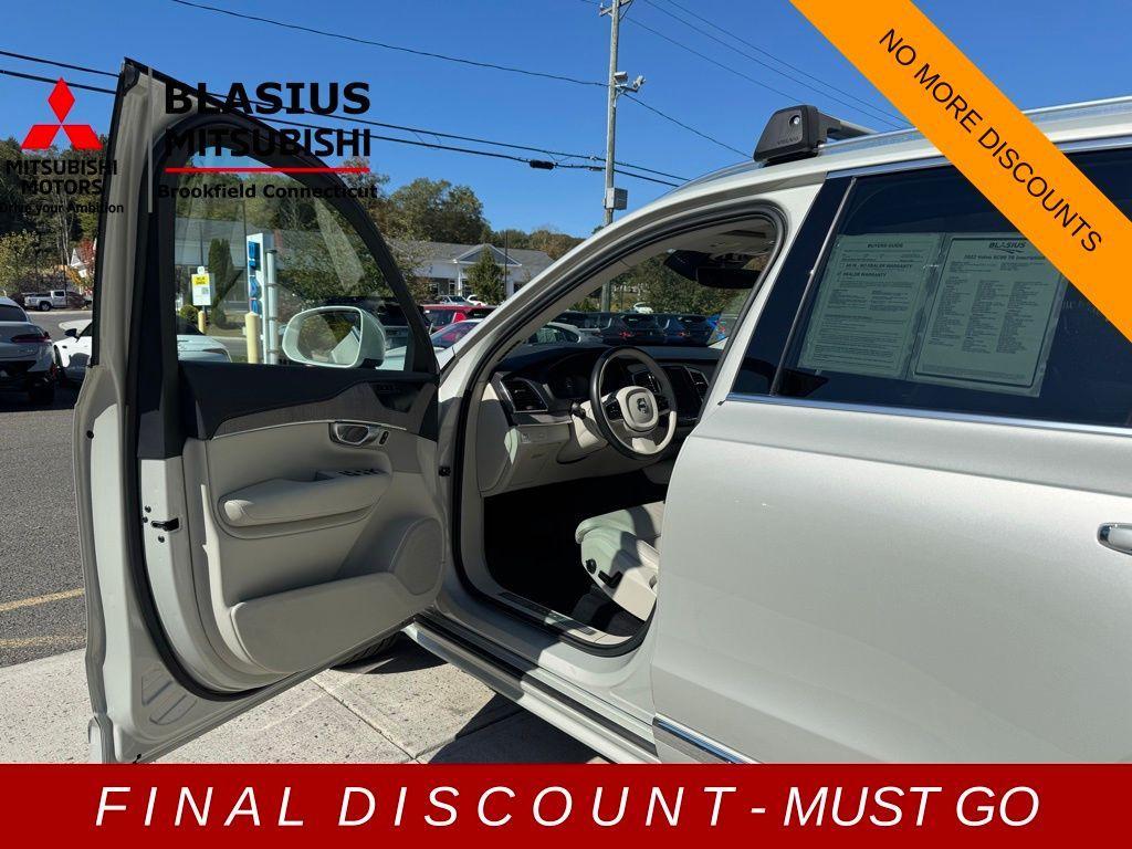 used 2022 Volvo XC90 car, priced at $29,800