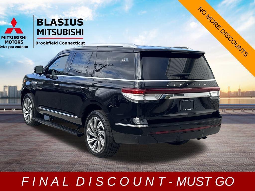 used 2022 Lincoln Navigator car, priced at $49,400