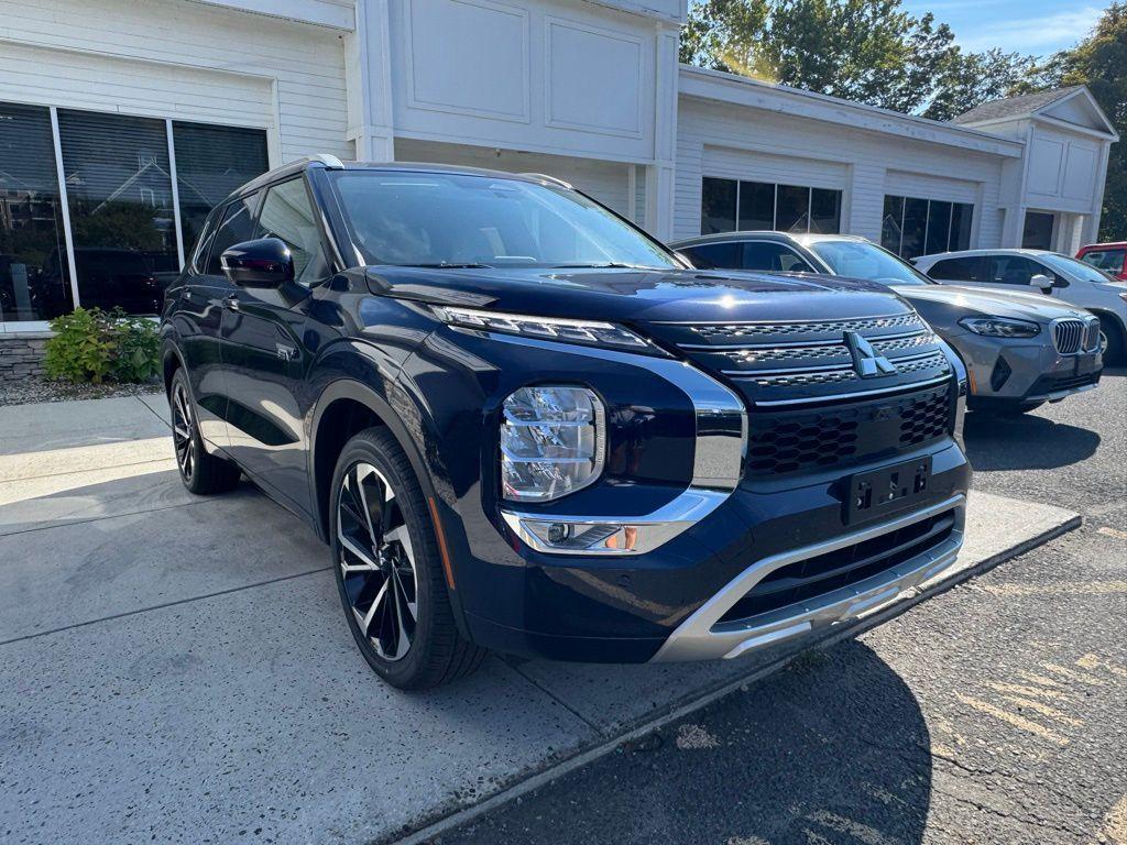 new 2025 Mitsubishi Outlander PHEV car, priced at $40,006