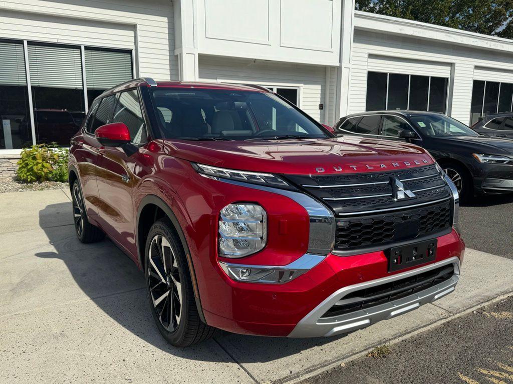 new 2025 Mitsubishi Outlander PHEV car, priced at $45,068