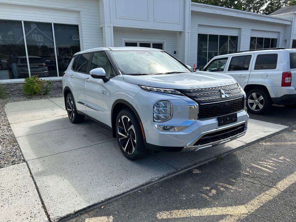 new 2025 Mitsubishi Outlander PHEV car, priced at $41,247