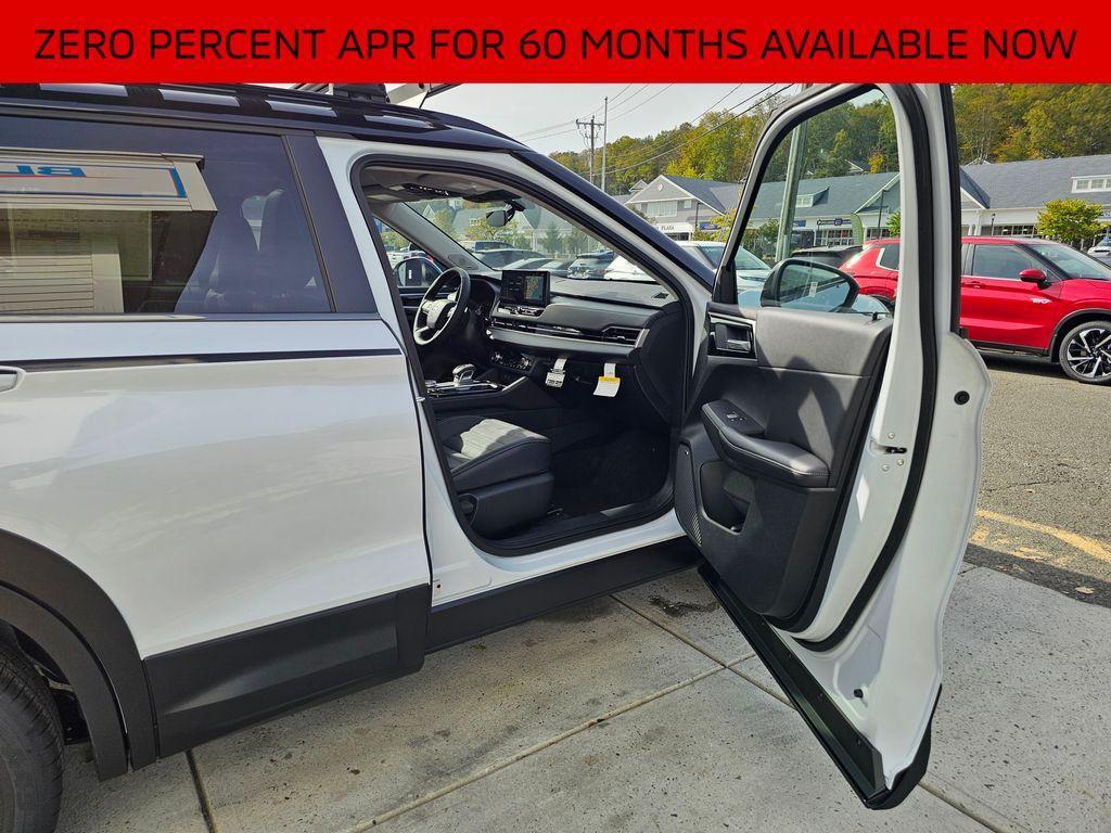 new 2025 Mitsubishi Outlander car, priced at $37,384