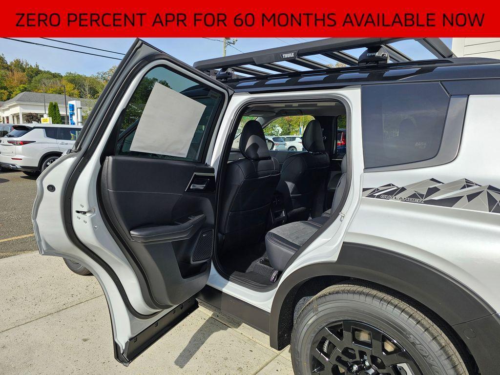 new 2025 Mitsubishi Outlander car, priced at $37,384