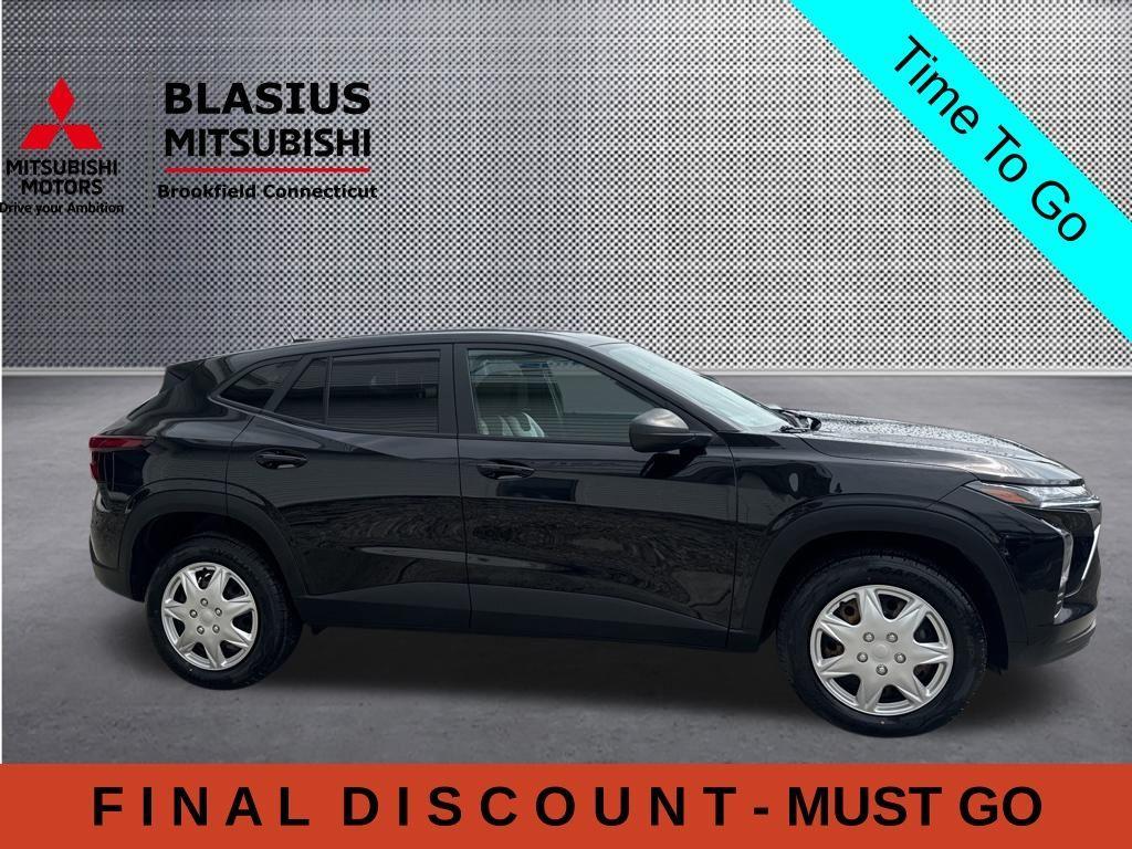 used 2024 Chevrolet Trax car, priced at $14,836