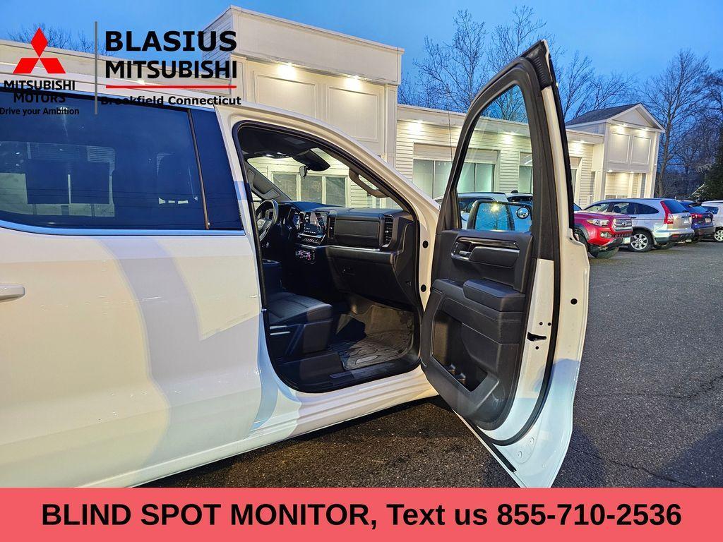 used 2023 GMC Sierra 1500 car, priced at $31,318