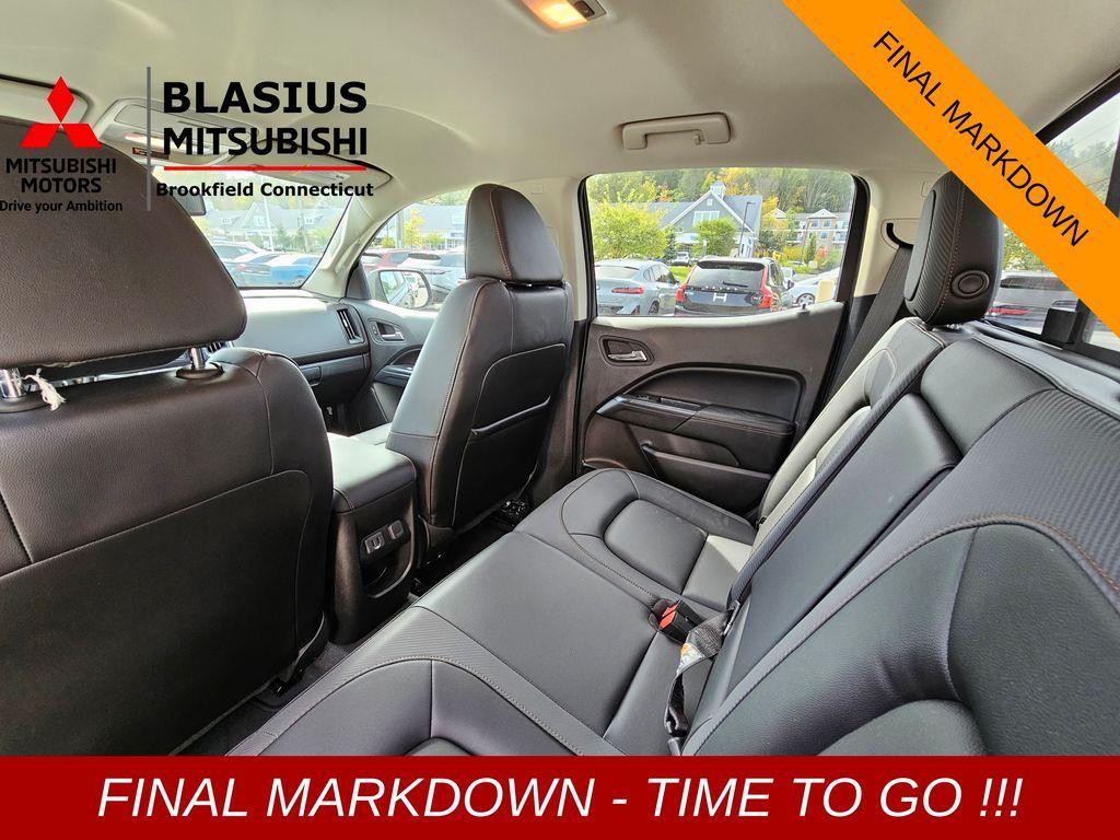 used 2022 GMC Canyon car, priced at $29,989