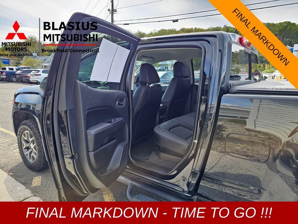 used 2022 GMC Canyon car, priced at $29,989