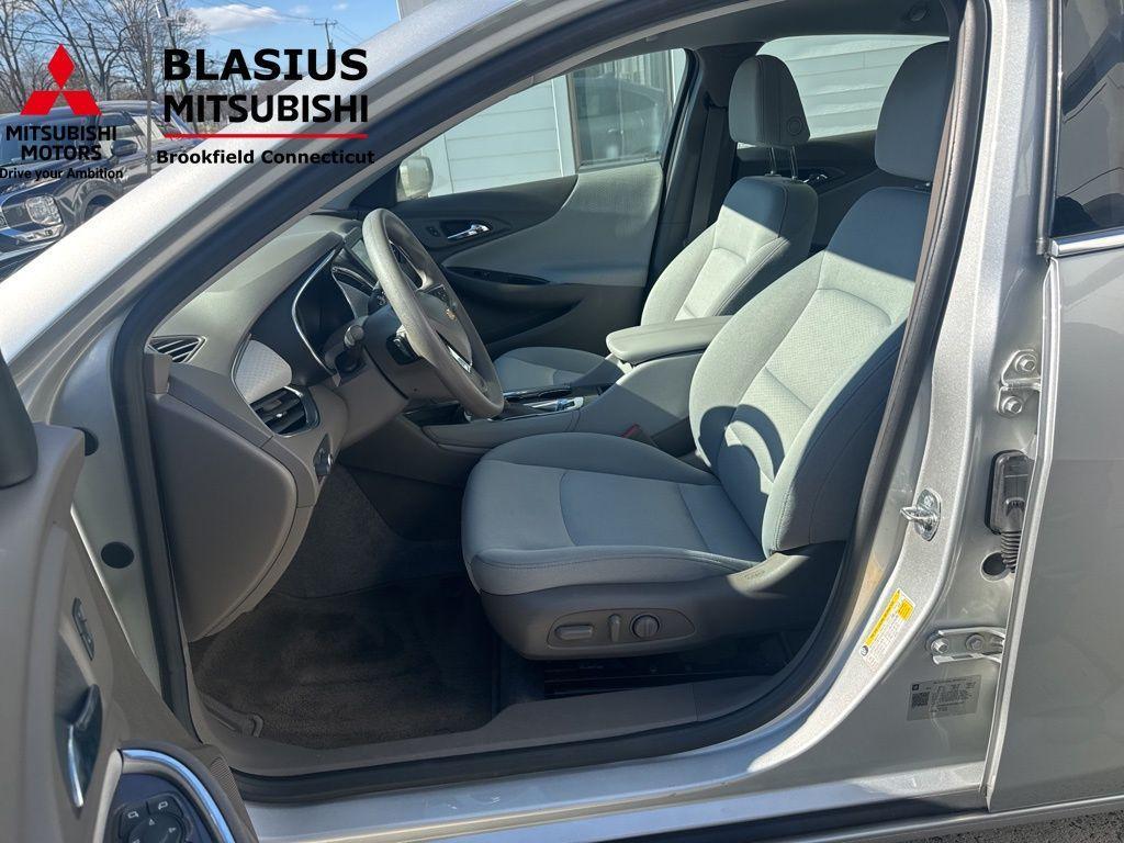 used 2018 Chevrolet Malibu Hybrid car, priced at $13,696