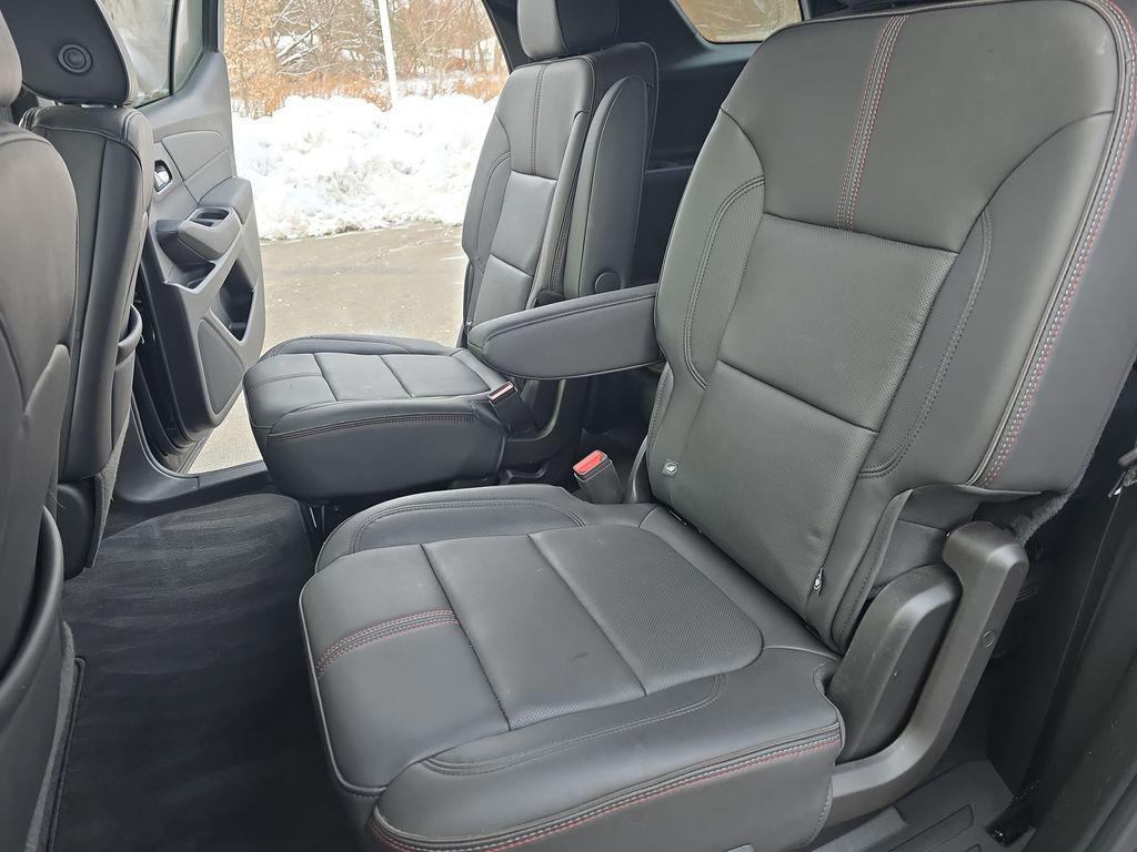 used 2023 Chevrolet Traverse car, priced at $37,500