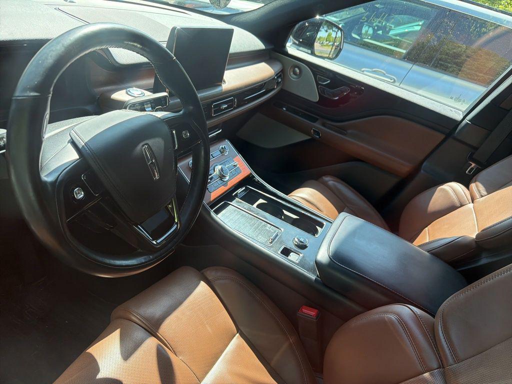 used 2023 Lincoln Aviator car, priced at $41,204