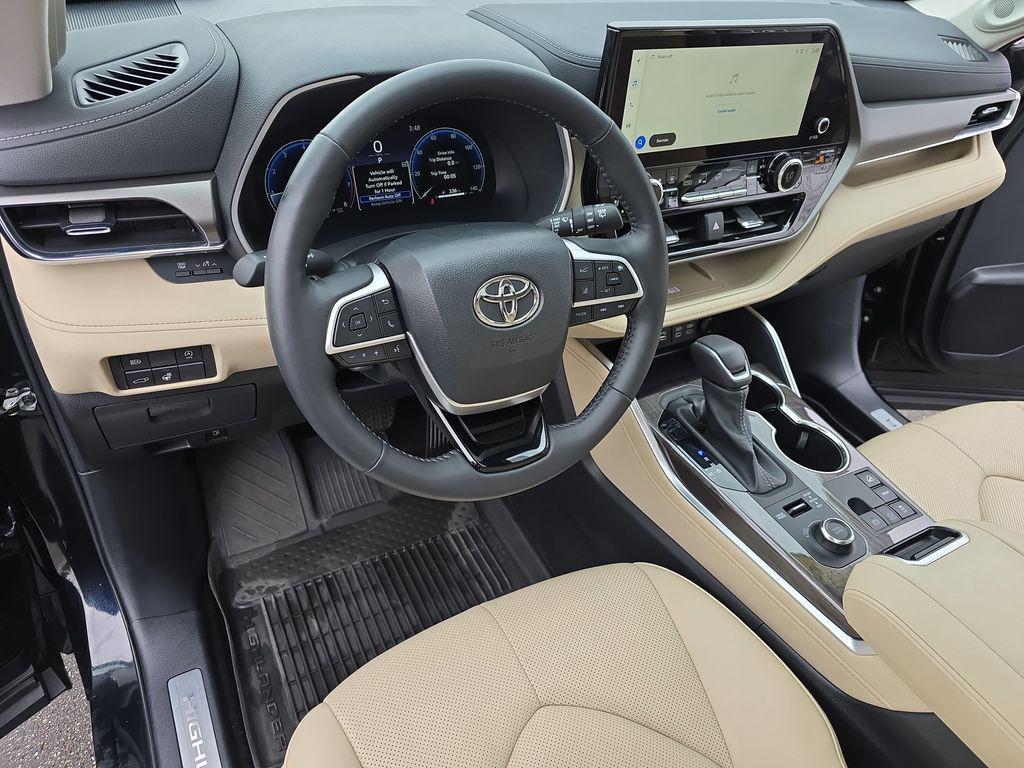 used 2024 Toyota Highlander car, priced at $44,450