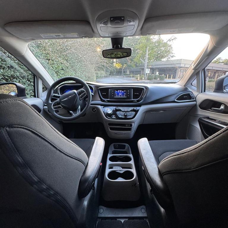 used 2017 Chrysler Pacifica car, priced at $8,499