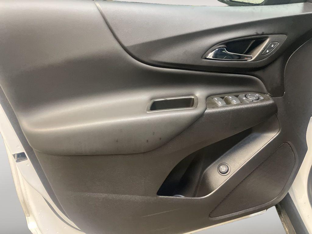 used 2024 Chevrolet Equinox car, priced at $21,180