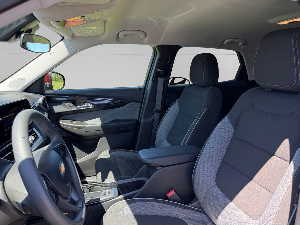 used 2025 Chevrolet TrailBlazer car, priced at $22,340