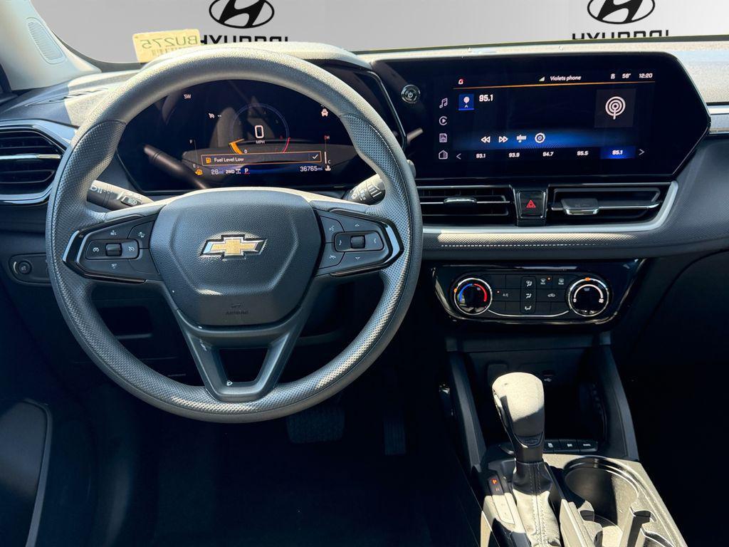 used 2025 Chevrolet TrailBlazer car, priced at $22,340