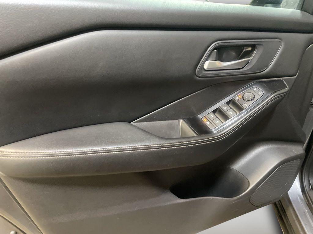 used 2024 Nissan Rogue car, priced at $24,058