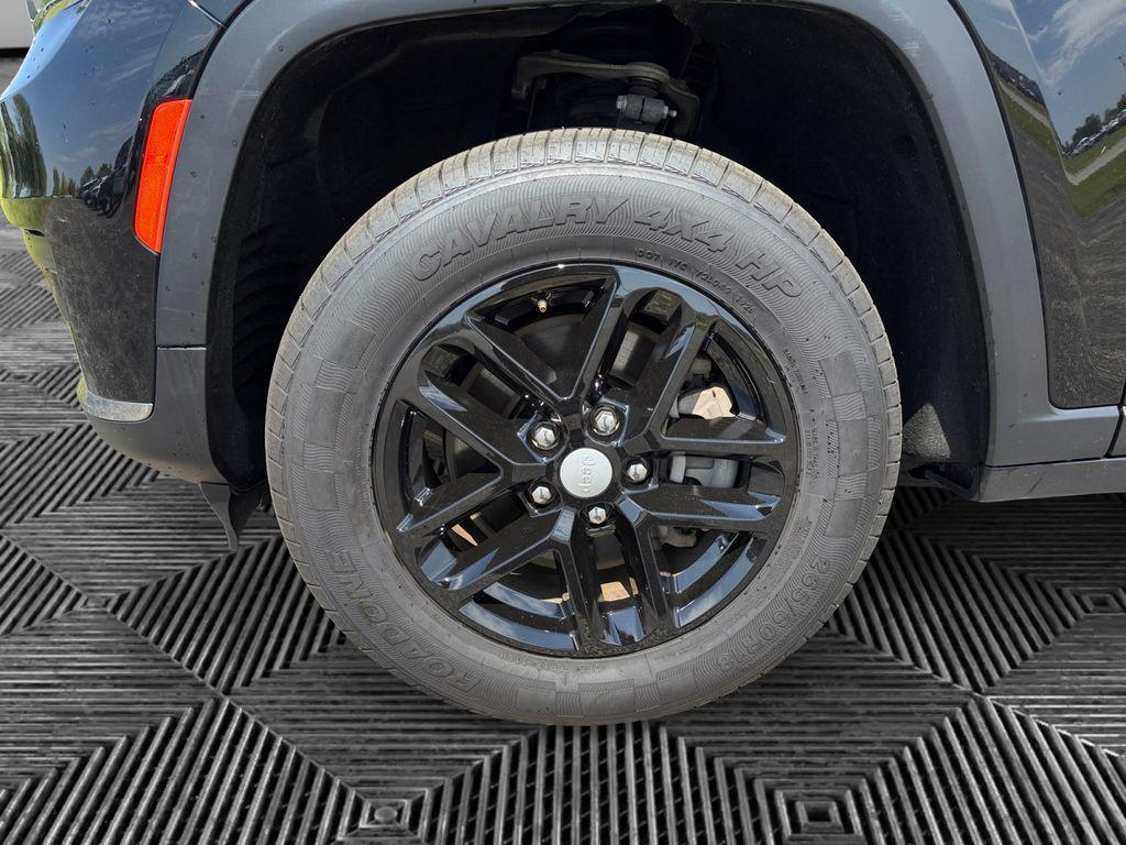 used 2023 Jeep Grand Cherokee L car, priced at $22,295