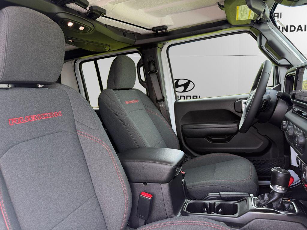 used 2026 Jeep Gladiator car, priced at $43,687