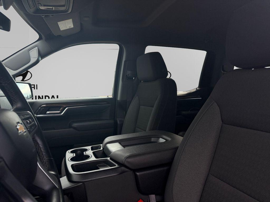 used 2025 Chevrolet Silverado 1500 car, priced at $36,862
