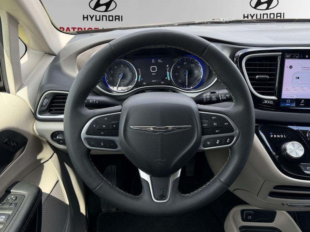 used 2024 Chrysler Pacifica car, priced at $25,646