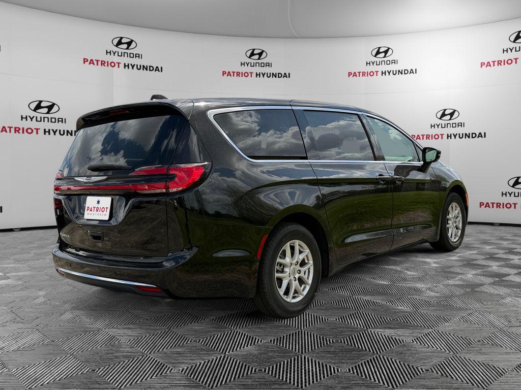 used 2024 Chrysler Pacifica car, priced at $25,646