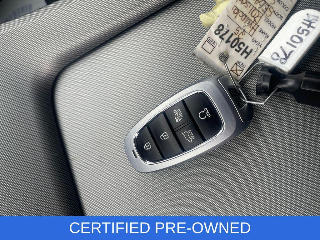 used 2025 Hyundai Palisade car, priced at $40,307