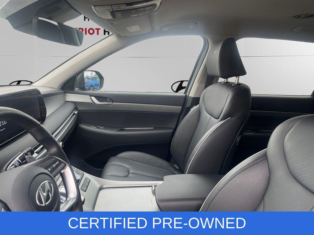 used 2025 Hyundai Palisade car, priced at $40,307