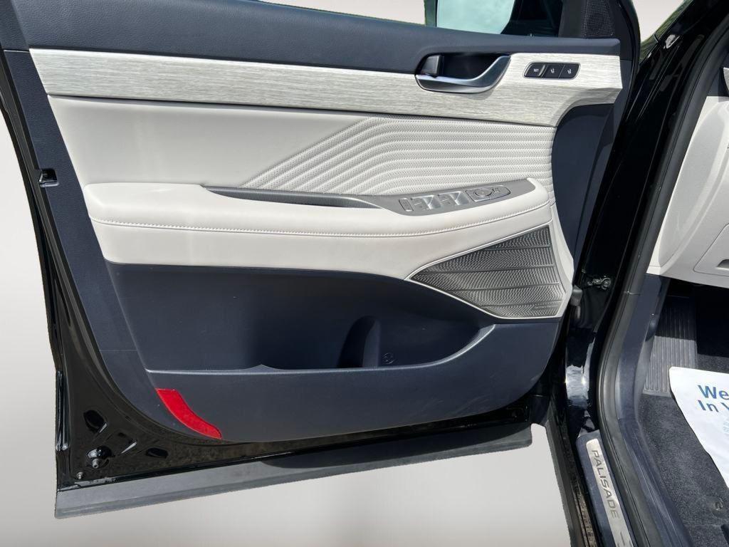 used 2024 Hyundai Palisade car, priced at $40,441