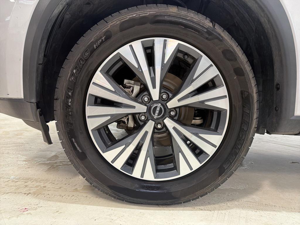 used 2023 Nissan Rogue car, priced at $17,494