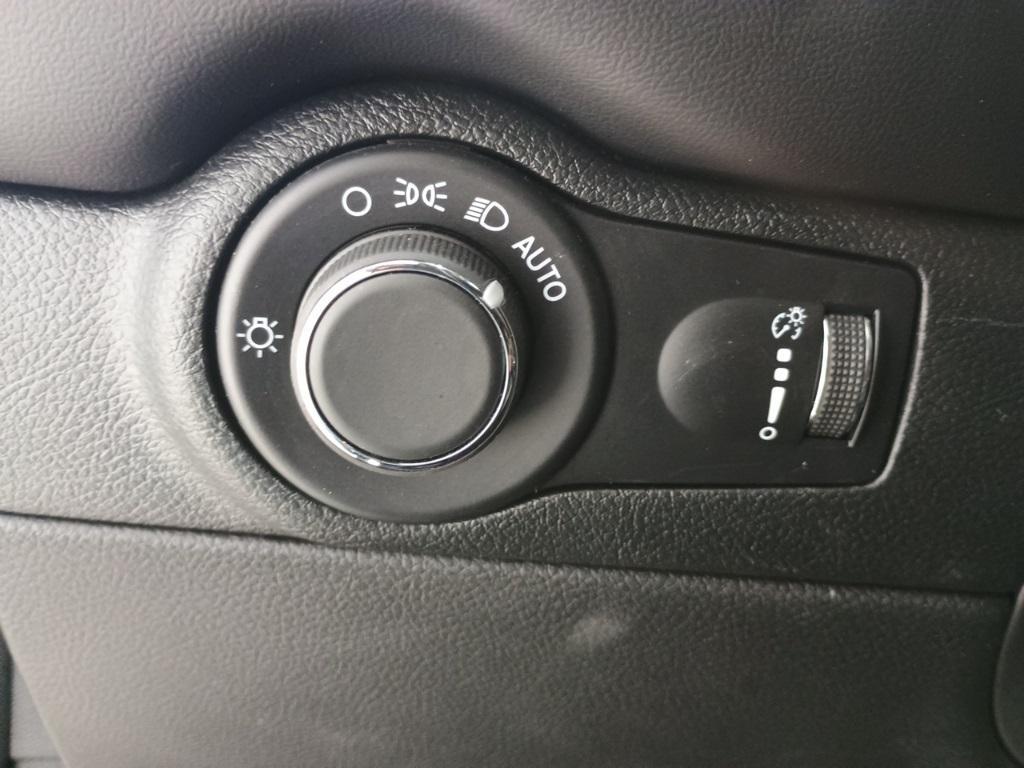 used 2025 Dodge Durango car, priced at $35,994