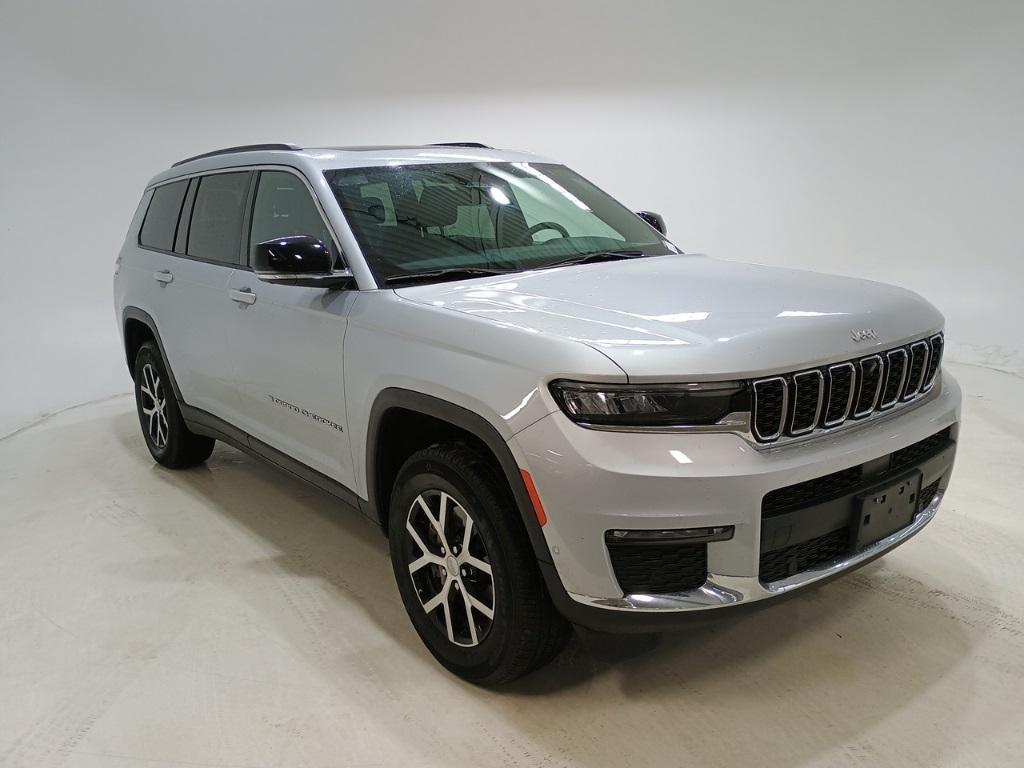 used 2024 Jeep Grand Cherokee L car, priced at $30,224
