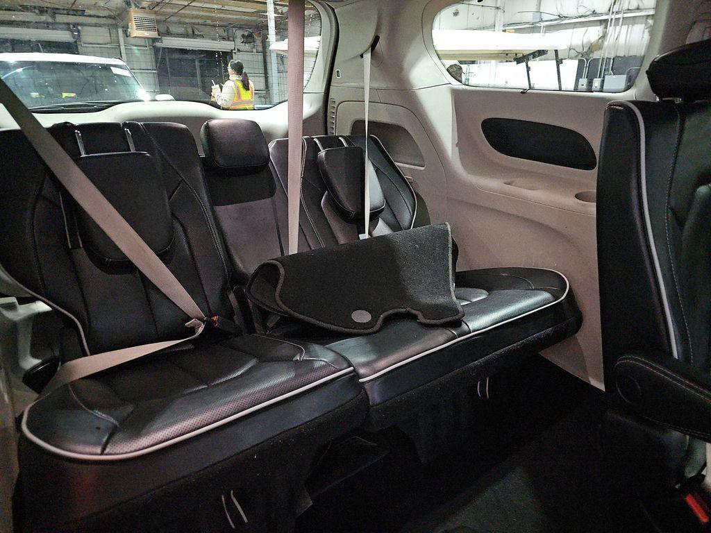 used 2023 Chrysler Pacifica car, priced at $25,994