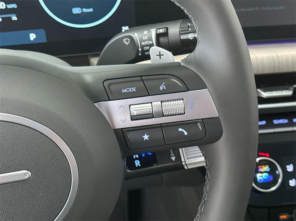 new 2025 Hyundai Sonata Hybrid car, priced at $32,684