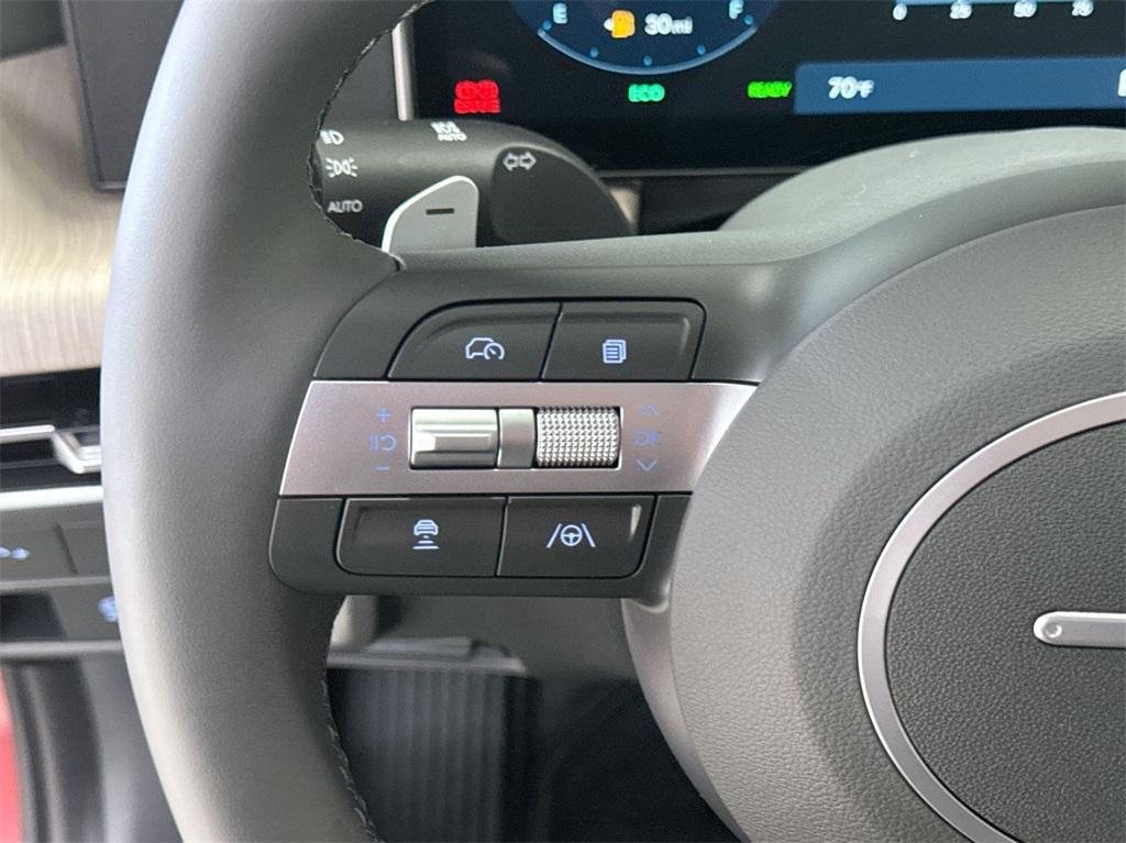 new 2025 Hyundai Sonata Hybrid car, priced at $32,684