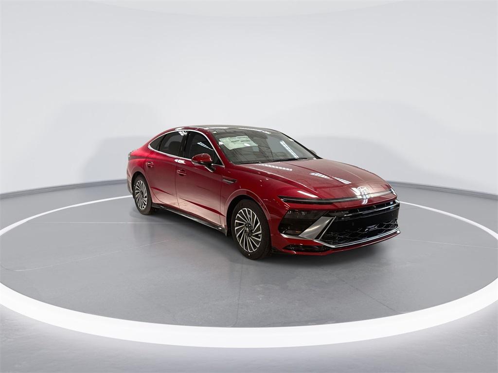 new 2025 Hyundai Sonata Hybrid car, priced at $32,684