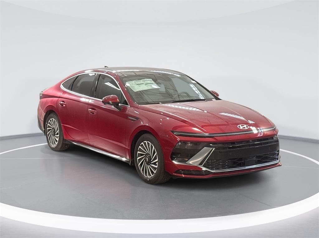 new 2025 Hyundai Sonata Hybrid car, priced at $32,684