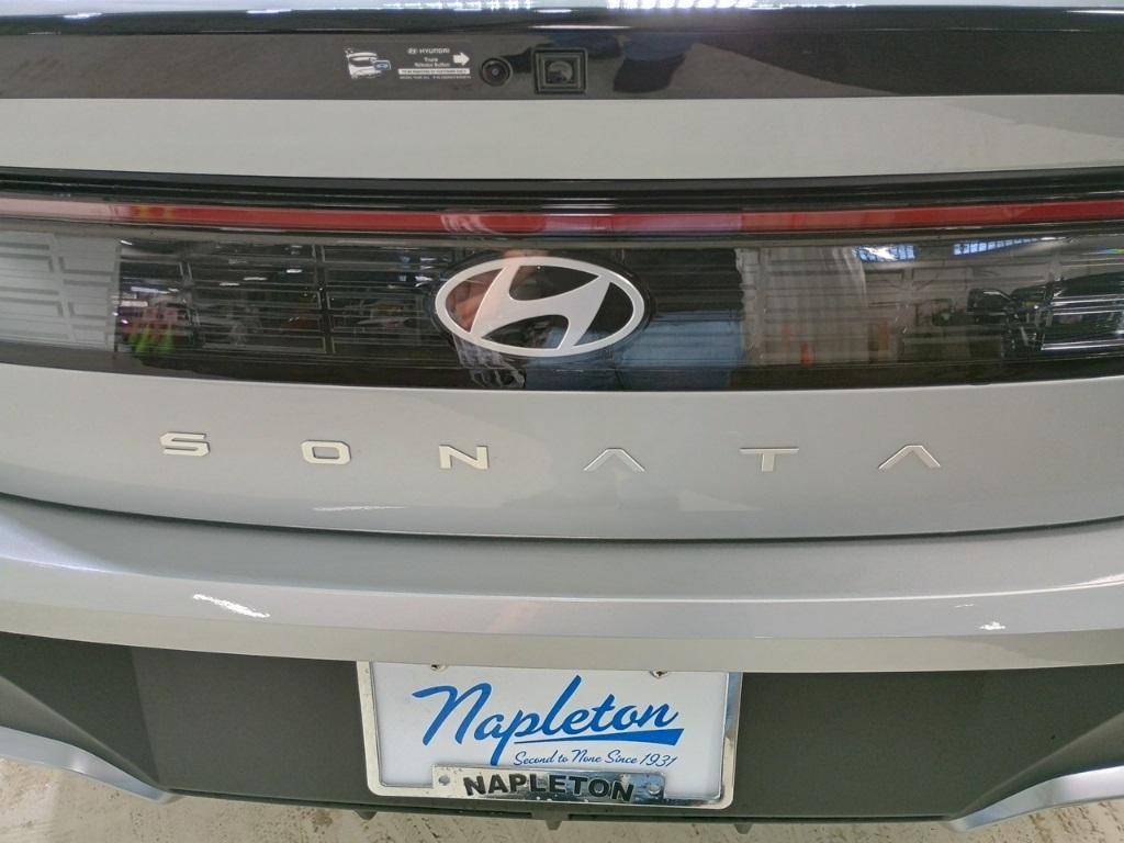 new 2026 Hyundai Sonata Hybrid car, priced at $29,628