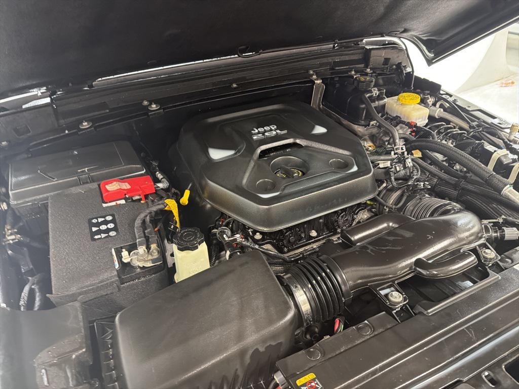 used 2021 Jeep Wrangler Unlimited car, priced at $26,994