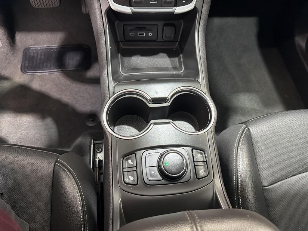 used 2024 GMC Terrain car, priced at $22,494