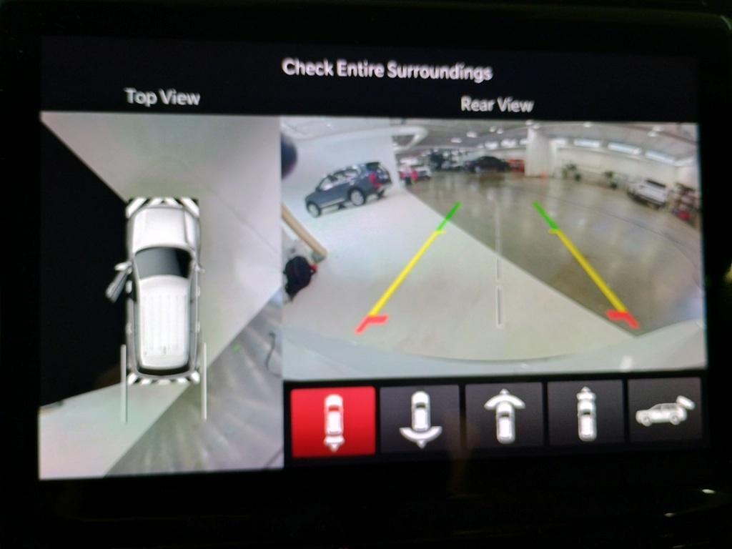 used 2024 Jeep Grand Cherokee L car, priced at $30,844