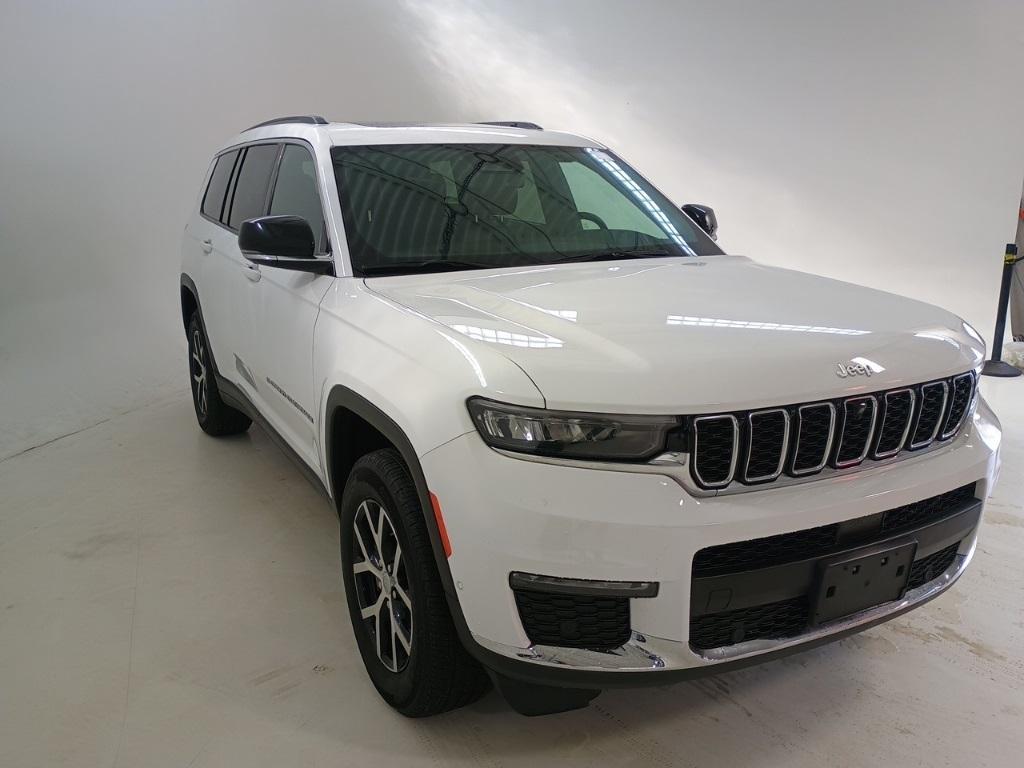 used 2024 Jeep Grand Cherokee L car, priced at $30,844