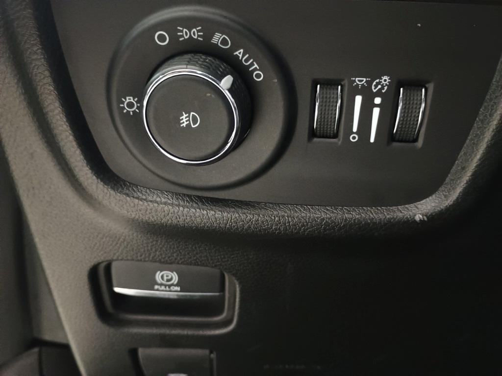 used 2024 Jeep Grand Cherokee L car, priced at $30,844