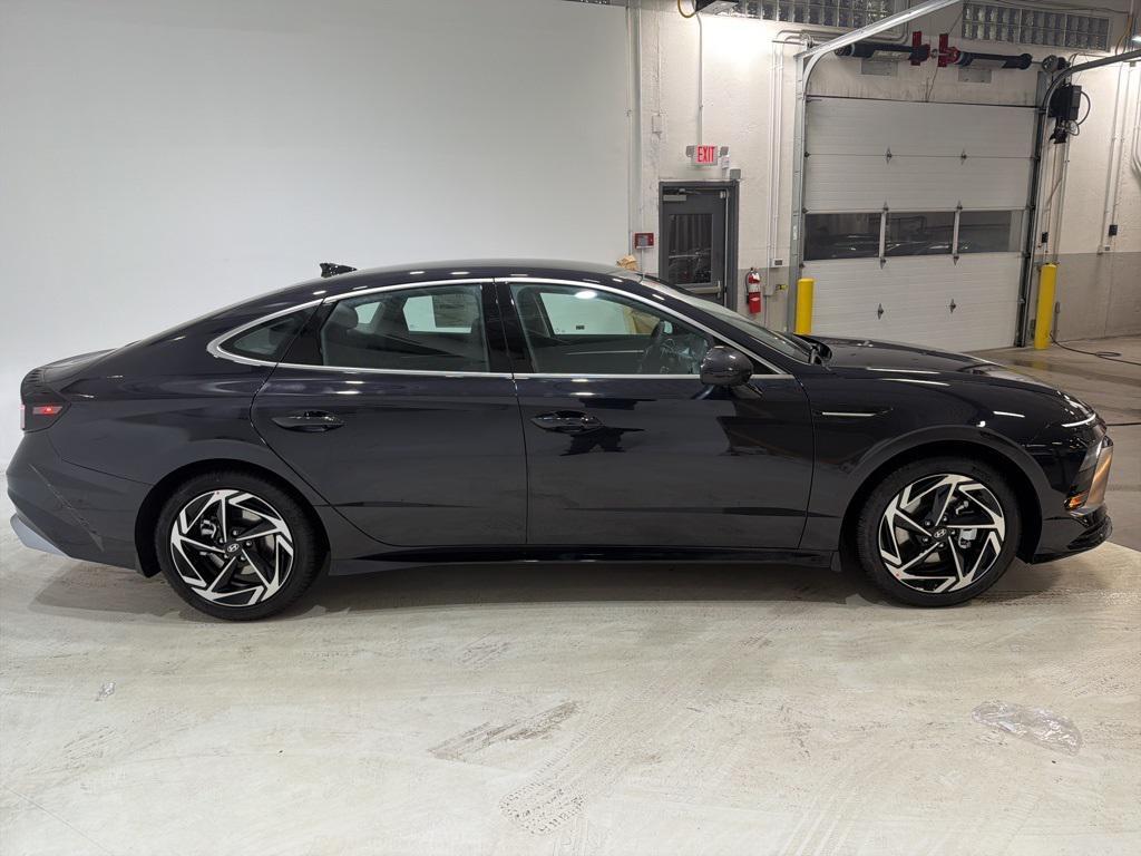 new 2026 Hyundai Sonata car, priced at $30,595