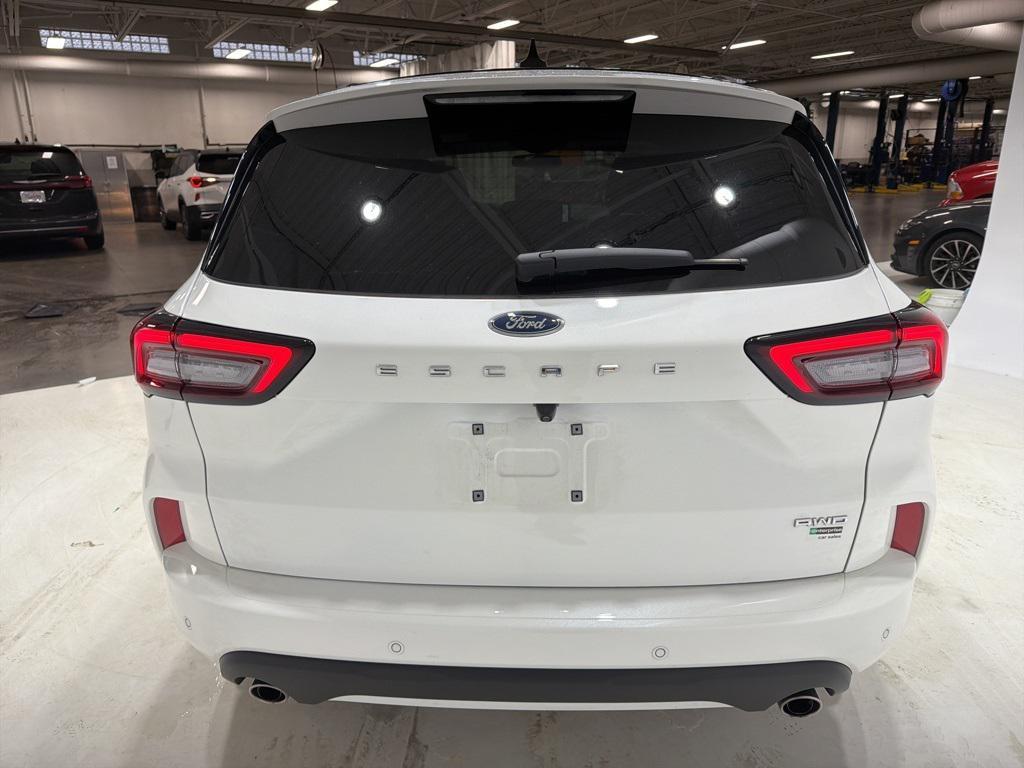 used 2023 Ford Escape car, priced at $20,944