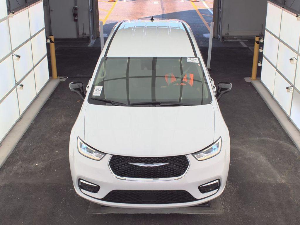 used 2024 Chrysler Pacifica car, priced at $26,224