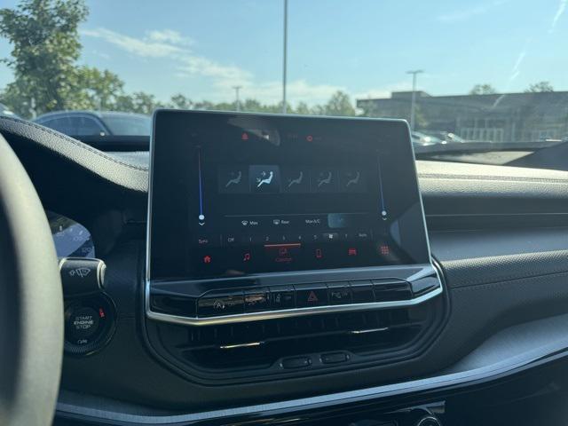 used 2024 Jeep Compass car, priced at $22,224