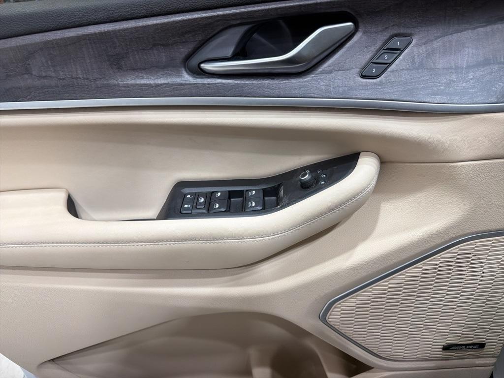 used 2021 Jeep Grand Cherokee L car, priced at $24,994