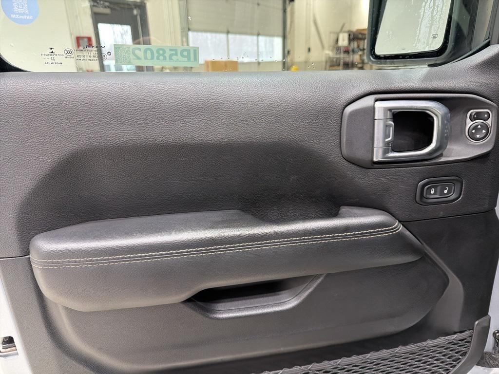 used 2022 Jeep Wrangler Unlimited car, priced at $27,994